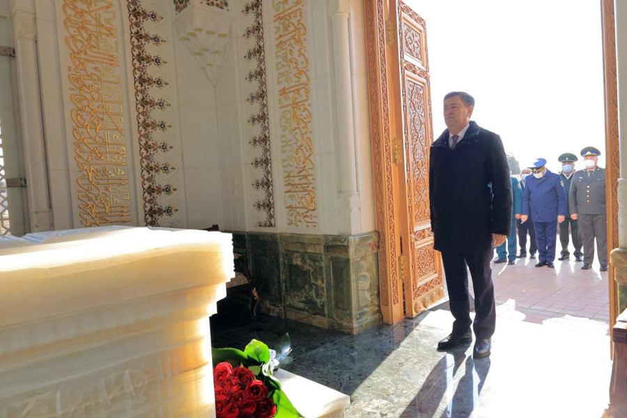 30 января - день рождения первого президента Узбекистана Ислама Каримова